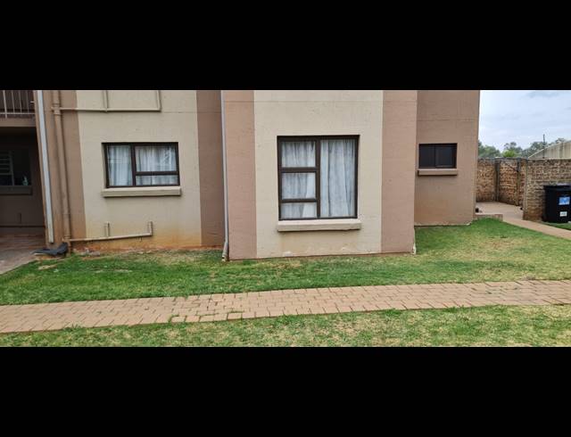 3 bed property to rent in KLEINFONTEIN